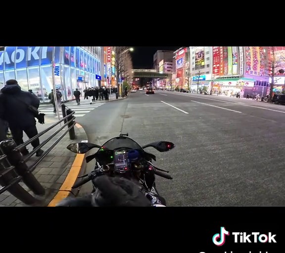 秋葉原楽しい！ #yzfr1m #yzfr1 #yamaha #fyp #ライダー