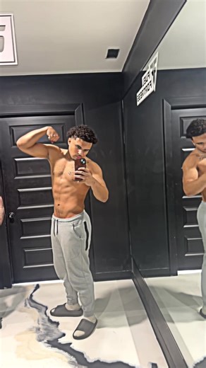#gymbroo #makemefamous? #lightskinboy #buzzcutgangster #gympreworkouts | workouts