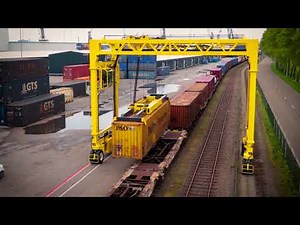 Combilift Straddle Carrier in-action: Straddle Rail Cargo Terminals - By Mabo B V
