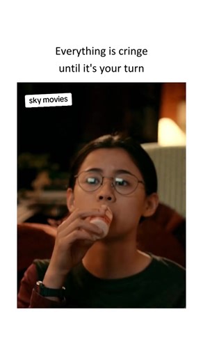 Here’s a fun fact about The Half of It (2020): 🎬 Director Alice Wu wrote the script based on her own shy teenage years. Although the film isn’t autobiographical, Wu has said that Ellie’s quiet, observant personality and her experience as an outsider were inspired by how Wu felt growing up as one of the only Chinese-American kids in her small town.