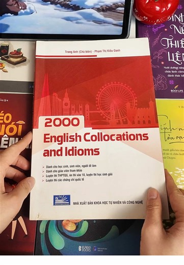 2000 Essential English Collocations and Idioms