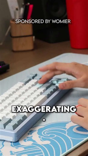 Explore the essential features of this keyboard, focusing on its innovative knobs that enhance functionality and user experience