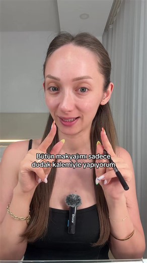 biz kızlar her şartta makyaj yapmanın yolunu buluruz ya 😂♥️ çok seviyorum bizi hahah Nasıl olmuşşş? *reklam değil #makeupchallenge #makyajchallenge #filtrechallenge #filtretiktok #filtremakeup
