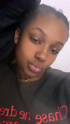 Ariii 😍 (@prettybithharii)’s videos with original sound - *