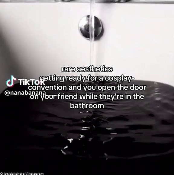 Homestuck Aesthetics for Cosplay Convention Prep