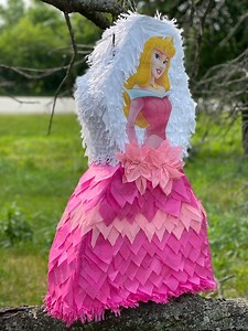 Princess Aurora Pinata! 27”x16”x4” Sleeping Beauty Theme - Etsy
