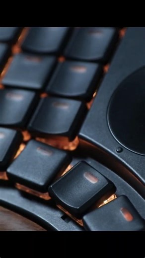 Best looking keyboard of the year? #go60 #ergonomickeyboard #mechanicalkeyboard