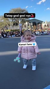 76K views · 2.3K reactions | Di_depan_ribuan_orang_tetep_gak_malu_GEOL_tipis tipis #kamariskywassink #jennifercoppen #papadali #kamarisky #fypreels #fypviral | Kamari Fams Fams | Facebook