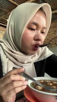 Makan bakso #bakso #enak #makanan #mukbang #cerita