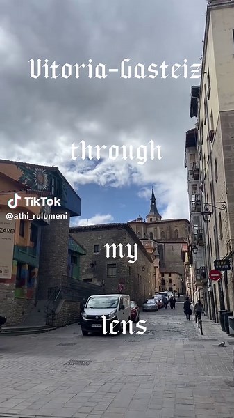 What is the Basque Country? A place located between Spain 🇪🇸 & France 🇫🇷, hailing as 1 out of the 17 autonomous communities in Spain (with Vitoria-Gasteiz being the capital) that prides itself with distinguished cuisine and a unique language (Basque/Euskera) from one of the oldest ethnic groups in Europe, the Basque people… oh and it’s where I live😗 #livingabroad #southafricaninspain #basquecountry #vitoriagasteiz #teachingenglishabroad #tefl #teachenglishinspain #fyp #meddeas