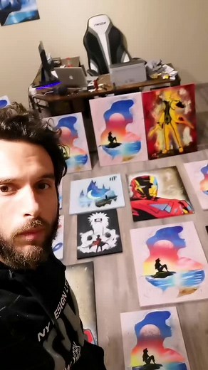 Dynamic Display of Colorful Abstract Paintings