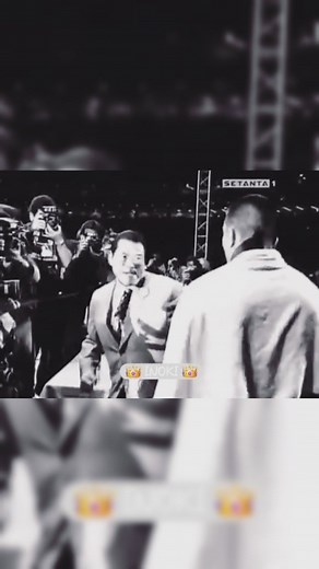 🔥 ANTONIO INOKI AND HIS LEGENDARY SLAPS 🔥 👊💥 WHAT’S BEHIND HIS "FIGHTING RITUAL"? Antonio Inoki, a legend in Japanese wrestling and martial arts, was famous for delivering hard slaps after a match 🤯‼️ But why? It wasn’t just for show—it was a powerful symbol 💪🔥 👉 Motivation & Fighting Spirit – The slap was meant to awaken strength, passion, and resilience in the fighter 🥋🔥 👉 A Test of Mental Toughness – Taking it without hesitation proved they were ready for real battle 🥊😤 👉 Japane