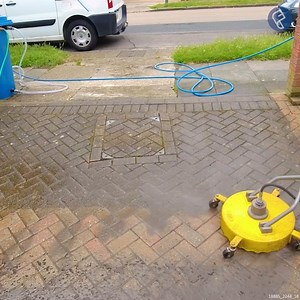 17 reactions | Blasting DIRT Off Block Paving | Flawless Cleaning services | Facebook