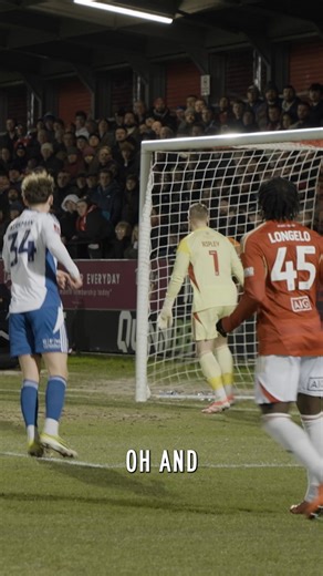Ryan Giggs was certainly impressed by Ryan Graydon's exploits in the FA Cup against Swindon 👀 See more from Ryan's home debut in 'THIS IS SALFORD' live on YouTube now 📺 https://youtu.be/3mwRkqp0R9M | Salford City FC