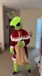 🎄 How The Alien Stole Christmas...