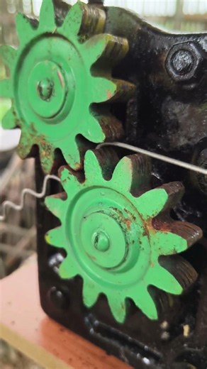 The power of machinery. The process of making wire mesh