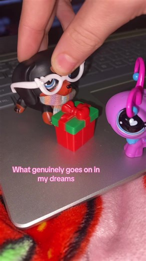 A crystal…..#lps #littlestpetshop #petshop #lpstiktok #littlestpetshopskit