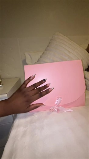 An unboxing video at 05:00am is crazy, I’ve had this package for 3 weeks now and only deciding to open today at 05:00am. Now back to the story, this hair is from Haus of Lace🔥💯 quality is out of this world. If you are interested you can check her page @Haus of Lace .# support local.#Lisa Williams❤️. Thank you primary school bestie 💋🔥💯