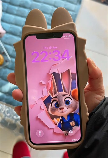 This is the most beautiful wallpaper l have ever seen,The most beautiful 3D wallpaper.Ultra clear 8k wallpaper.3D naked eye wallpaper.los26 wallpaper.los26 how to get 3D spatial wallpaper background for your iPhone How to set up iPhone wallpaper tutorial How to apply iPhone live wallpaper 8k wallpaper.Click the link in the lower left corner to download CapCut to get the wallpaper #capcut #capcutpioneer #capcutforus #zootopia2 #livewallpaper