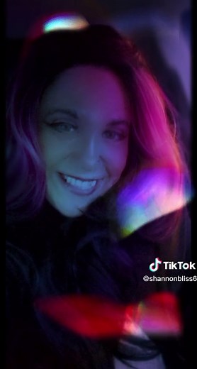 shannonbliss6 (@shannonbliss6)’s videos with Lipstick - Dan Shay