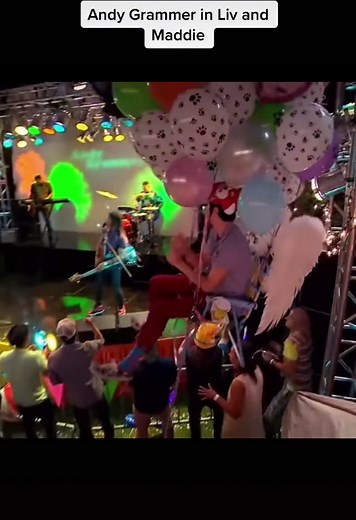 Andy Grammer in Liv and Maddie – Honey I’m Good Scene