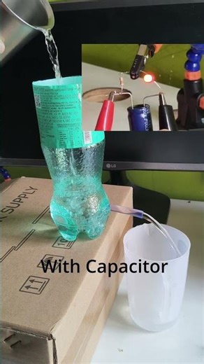How Capacitors Work ⚡? (Simple Real-Life Explanation)
