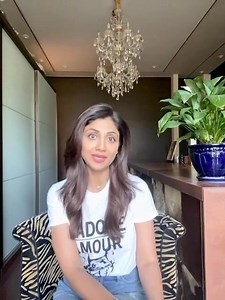 157K views · 9.7K reactions | Let’s stand together and do our bit for the community. By joining forces and making the Burj Khalifa the tallest donation box, we will be donating 10 million meals to the ones who need it the most. Click here to make a difference: www.tallestdonationbox.com #UAE #COVID19 #BurjKhalifa #TallestDonationBox #RamadanMubarak | Shilpa Shetty Kundra | Facebook