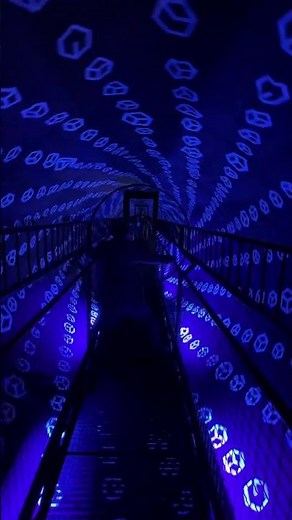Spinning Tunnel - Museum of Illusions - Seattle
