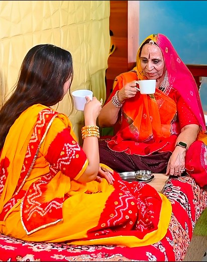 6.8M views · 50K reactions | My daughter wanted to have a light-lunch, so we prepared this simple recipe with Fenugreek leaves. You'll love it! :) | Papa Mummy Kitchen | Facebook