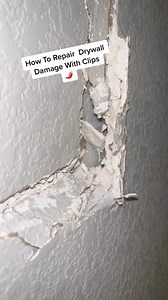 132K views · 1.9K reactions | How To Repair Drywall Damage With Clips ️ • • • #drywallrepair #drywallclips #patchwork #howtodiy #diytutorial #howtotutorial | Jalapeno Solutions | Facebook