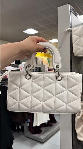 Bolsas lindas de #coppel 🤭 #tendencias #tiendasderopa #bolsasdemoda #bolsosdemujer