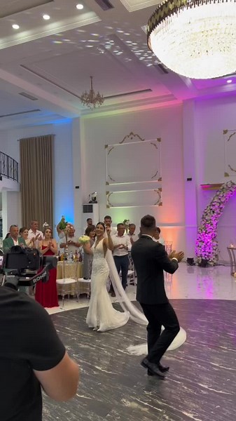 Italian bride 👰 🇮🇹❤️🇦🇱 #dasmashqiptare #fyp #viral