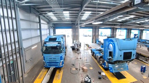 🚛 𝗞𝗲𝗲𝗽𝗶𝗻𝗴 𝗬𝗼𝘂𝗿 𝗙𝗹𝗲𝗲𝘁 𝗠𝗼𝘃𝗶𝗻𝗴 🔧 Our Commercial Workshop & Recovery Services are built to keep your vehicles road ready, compliant and operating well. 🔧 𝗖𝗼𝗺𝗽𝗹𝗲𝘁𝗲 𝗙𝗹𝗲𝗲𝘁 𝗠𝗮𝗶𝗻𝘁𝗲𝗻𝗮𝗻𝗰𝗲 We offer everything from routine servicing to advanced diagnostics and our skilled techs keep downtime to a minimum. 📝 𝗠𝗢𝗧 𝗣𝗿𝗲𝗽𝗮𝗿𝗮𝘁𝗶𝗼𝗻 & 𝗥𝗲𝗽𝗮𝗶𝗿𝘀 We’ll get your vehicles ready and compliant with expert repairs handled on site. 🚨 𝟮𝟰/𝟳 𝗕𝗿𝗲𝗮𝗸𝗱𝗼�