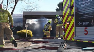 Watch as firefighters from ACT Fire & Rescue extinguish a garage fire in Isabella Plains, which was started by hot coals smouldering from the night before. It’s a timely reminder that embers and coals can reignite many hours or even days later, if not properly extinguished. 💧 Before disposing of coals, allow them to cool completely (for up to 48 hours) 🪣 Use fireproof container, like a metal bucket, to douse the coals in water ❌ Never place hot coals or embers in your household bin Thankfully,