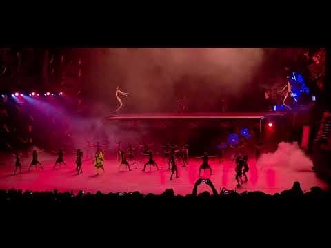 Incredible Live Show in Shenzhen, China | Futuristic Dance Performance