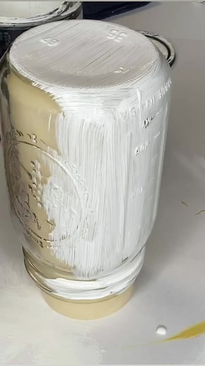 Mason Jar DIY #chalkitupfancy #masonjar #craft #diy #tableware | Chalk It Up Fancy