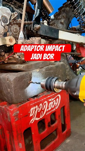 Drill adapter for impact wrench