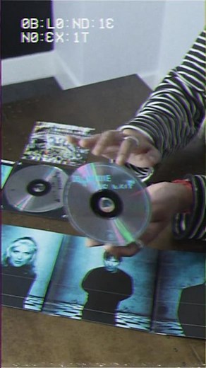 Unboxing the No Exit (Remastered & Expanded Deluxe Edition) on CD. See what’s inside 💿✨