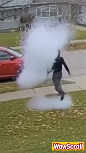 He Tried To Steal A Package And Instantly Regretted It!