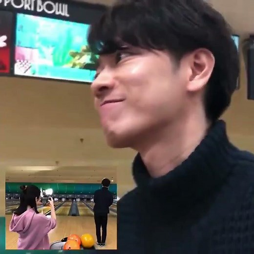 上白石萌音・佐藤健 ボーリング🎳