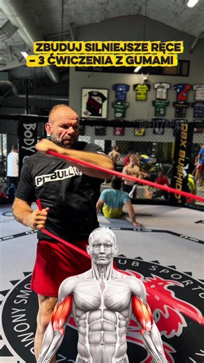 💪 3 ćwiczenia, które pomogą Ci zbudować silniejsze ręce, mocniejszy chwyt i lepszą wytrzymałość. To prosty trening z gumami FITZAPASY, który możesz wykonać praktycznie wszędzie – na sali, w domu lub przed treningiem. 🔥 Które ćwiczenie było Twoim faworytem? Napisz w komentarzu! 📲 Zaobserwuj FITZAPASY, aby nie przegapić kolejnych ćwiczeń dla sportów walki.