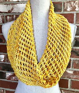 Lacy Infinity Scarf pattern by Ester Puente