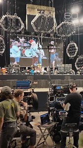 While on the set of “Spinal Tap II: The End Continues,” Lesley Stahl met actors Christopher Guest and Michael McKean, who stayed in character as guitarist Nigel Tufnel and singer and guitarist David St. Hubbins. “I was beyond confused. Was I in the movie? Was I out of the movie?” recalls Lesley Stahl. | 60 Minutes