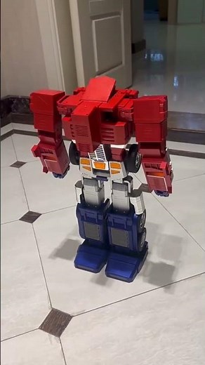 Auto-Converting Transformers Optimus Prime #shorts