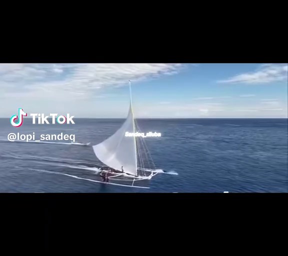Uji coba Perdana Perahu sandeq Asal kecamatan Sendana Sendana