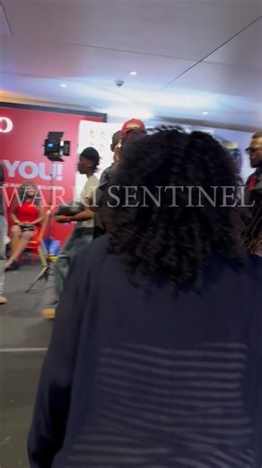 Warri Sentinel E&L on Instagram: "The moment Shalipoppi intervened to prevent his bodyguard from playing with his balance 😃 Warri Again -24th edition happening live at the Eko Convention Centre, Lagos."