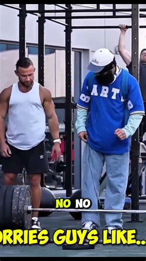 Anatoly Teaching the WRONG Technique 😂 ⭐ #anatoly #fitness #gym #strength #gymprank