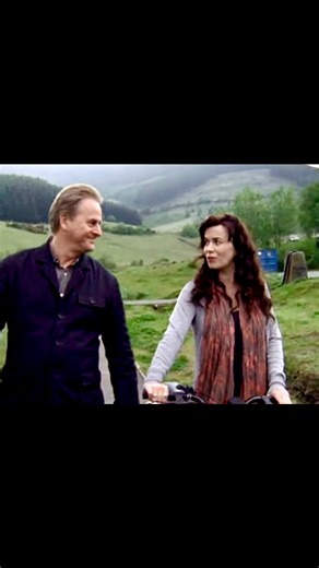 In "Framed" with Eve Myles (BBC, 2009). #trevoreve #evemyles #framed #bbcdrama #bbcone #wales #frankcottrellboyce @teamevemyles25 #flashbackfriday | Trevor Eve