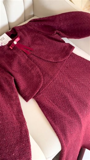 𝐓𝐇𝐄 𝐀𝐑𝐓 𝐎𝐅 𝐒𝐓𝐘𝐋𝐄 on Instagram: "Eid collection 😍❤️robe chanel taille : 36 38 40 42 📍oran akid lotfi en face supérette al meera commande par message privé 📩livraison disponible"