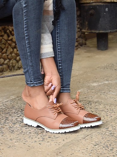 How to Style Brown Brogues Shoes for Any Occasion
